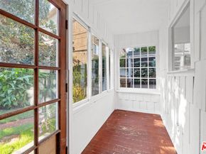 691 Santa Clara Avenue, Venice CA 90291