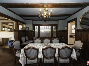 691 Santa Clara Avenue, Venice CA 90291