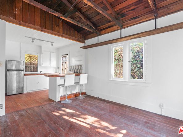 691 Santa Clara Avenue, Venice CA 90291