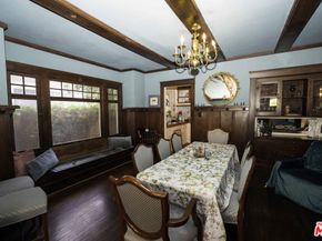 691 Santa Clara Avenue, Venice CA 90291