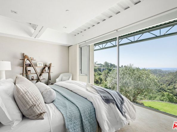 1550 Casale Road, Pacific Palisades CA 90272