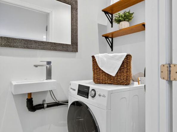 1125 Pico Boulevard 103, Santa Monica CA 90405