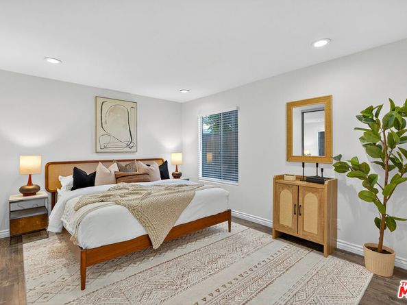 1125 Pico Boulevard 103, Santa Monica CA 90405