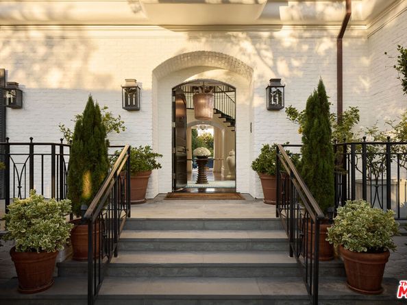 250 N Carolwood Drive, Los Angeles CA 90077