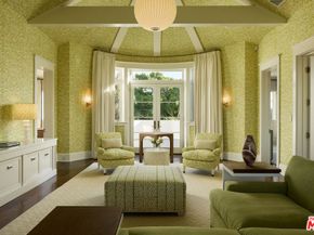 250 N Carolwood Drive, Los Angeles CA 90077