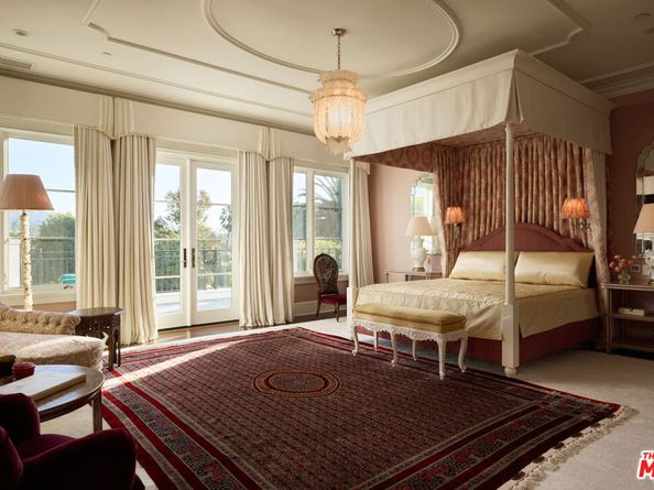 250 N Carolwood Drive, Los Angeles CA 90077