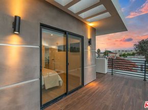 1622 S Mansfield Avenue, Los Angeles CA 90019