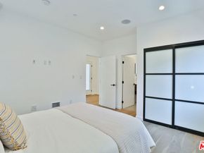 1622 S Mansfield Avenue, Los Angeles CA 90019