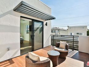 1622 S Mansfield Avenue, Los Angeles CA 90019