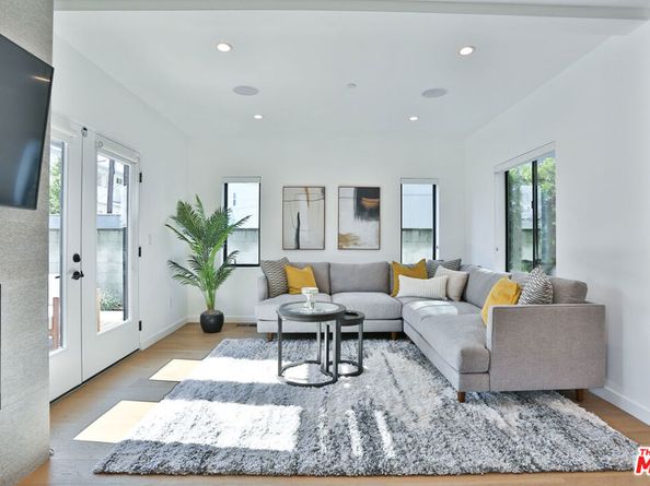 1622 S Mansfield Avenue, Los Angeles CA 90019