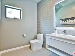 1622 S Mansfield Avenue, Los Angeles CA 90019