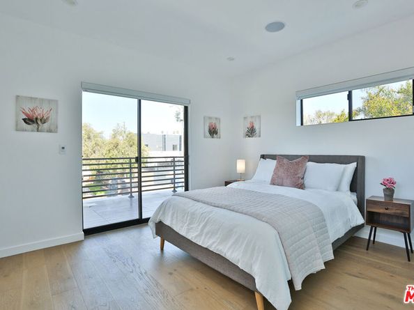 1622 S Mansfield Avenue, Los Angeles CA 90019