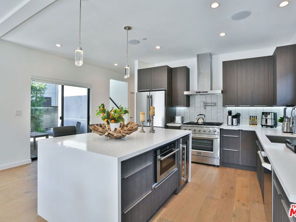 1622 S Mansfield Avenue, Los Angeles CA 90019