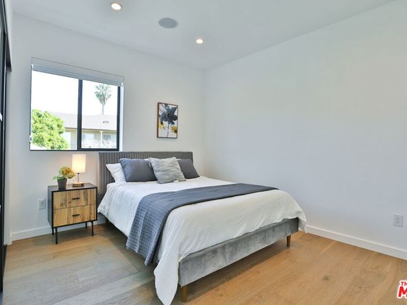 1622 S Mansfield Avenue, Los Angeles CA 90019