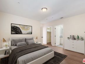 1147 S Kenmore Avenue, Los Angeles CA 90006