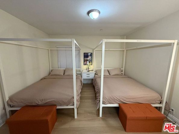 1147 S Kenmore Avenue, Los Angeles CA 90006