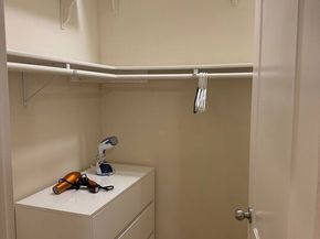 1147 S Kenmore Avenue, Los Angeles CA 90006