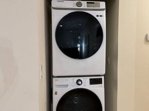 1147 S Kenmore Avenue, Los Angeles CA 90006