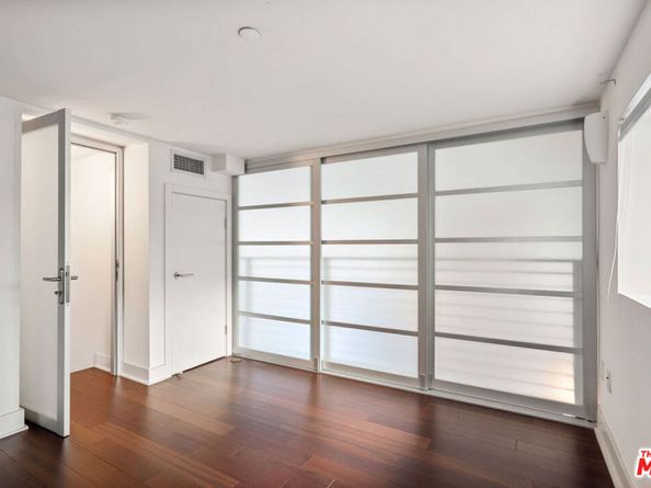 600 S Ridgeley Drive 1, Los Angeles CA 90036