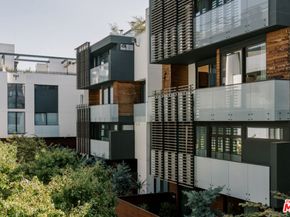 702 N Doheny Drive TH8, West Hollywood CA 90069