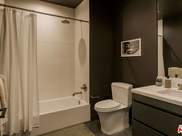 702 N Doheny Drive TH8, West Hollywood CA 90069