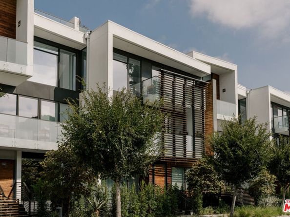 702 N Doheny Drive TH8, West Hollywood CA 90069