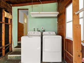 8718 Yorktown Avenue, Los Angeles CA 90045