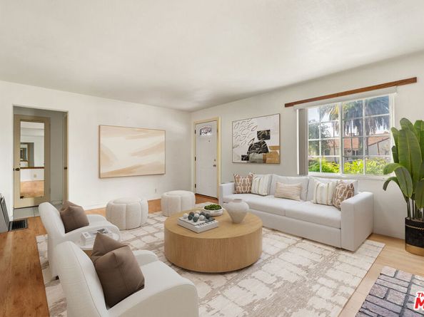 8718 Yorktown Avenue, Los Angeles CA 90045