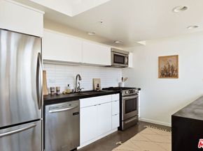 333 S Wilton Place 2, Los Angeles CA 90020