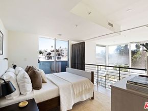 333 S Wilton Place 2, Los Angeles CA 90020