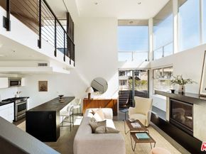 333 S Wilton Place 2, Los Angeles CA 90020