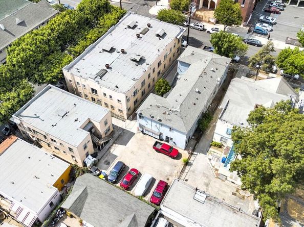 1350 S Burlington Avenue, Los Angeles CA 90006