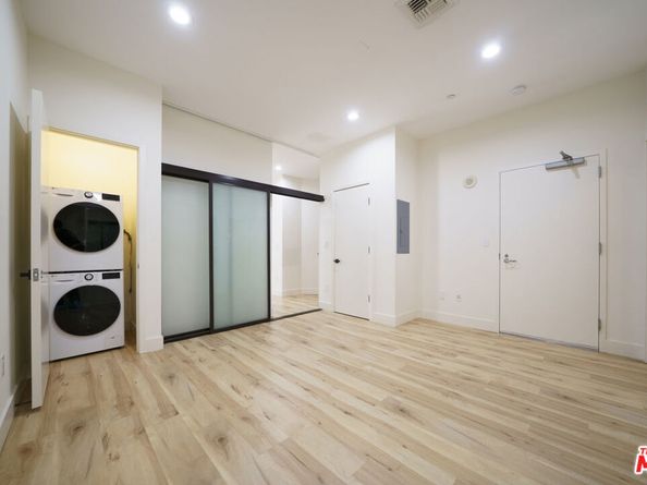 3810 Wilshire Boulevard 804, Los Angeles CA 90010