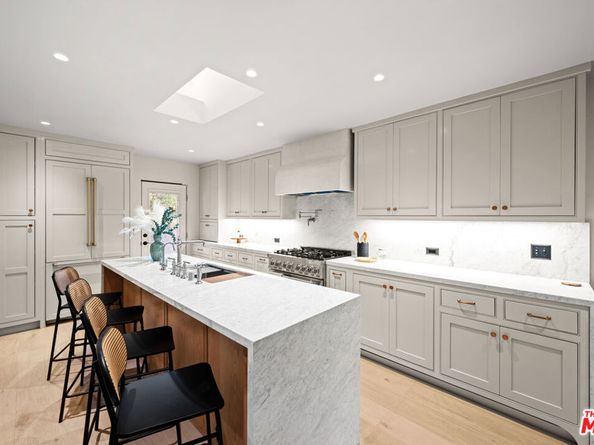 5154 W 12th Street, Los Angeles CA 90019