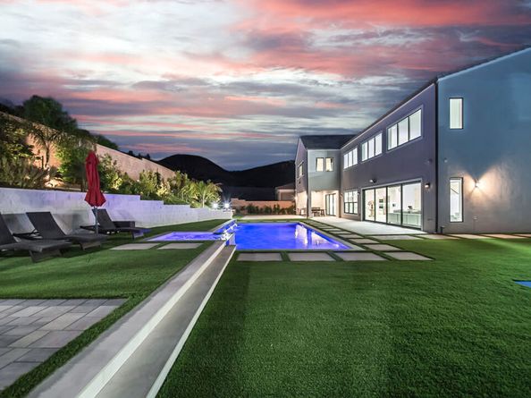 12553 N Ridgeline Road, Porter Ranch CA 91326