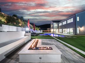 12553 N Ridgeline Road, Porter Ranch CA 91326