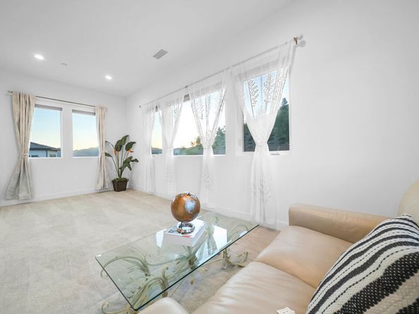 12553 N Ridgeline Road, Porter Ranch CA 91326