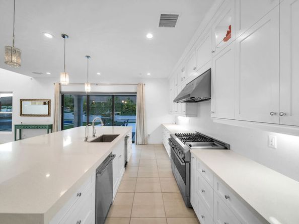 12553 N Ridgeline Road, Porter Ranch CA 91326