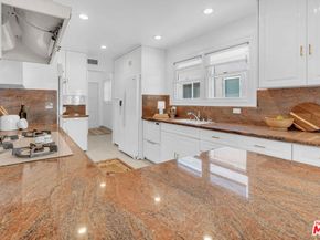 6526 Lindenhurst Avenue, Los Angeles CA 90048