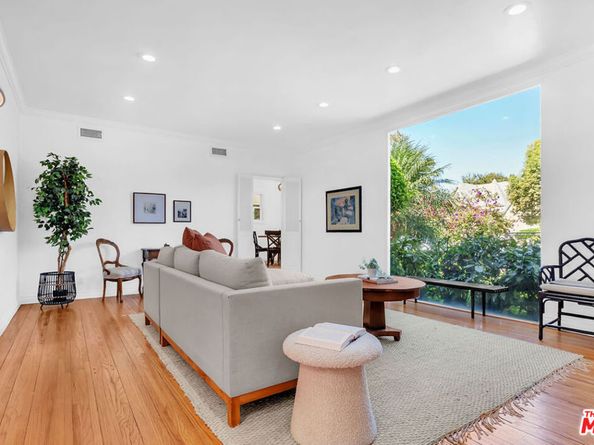 6526 Lindenhurst Avenue, Los Angeles CA 90048