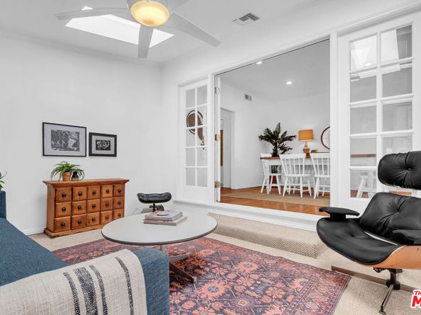 6526 Lindenhurst Avenue, Los Angeles CA 90048