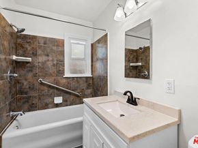 2406 3rd Avenue, Los Angeles CA 90018