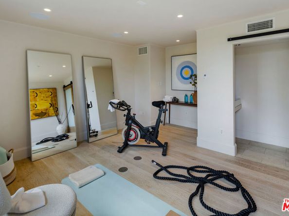 1921 Bel Air Road, Los Angeles CA 90077