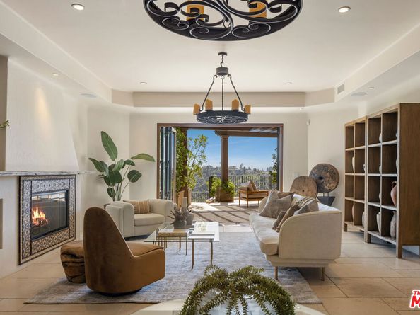 1921 Bel Air Road, Los Angeles CA 90077