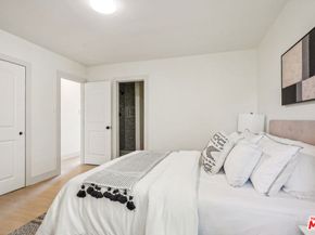 2230 S Cloverdale Avenue, Los Angeles CA 90016