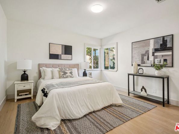 2230 S Cloverdale Avenue, Los Angeles CA 90016