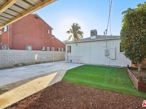 2230 S Cloverdale Avenue, Los Angeles CA 90016