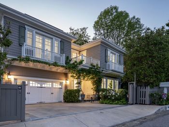 1143 Linda Flora Drive