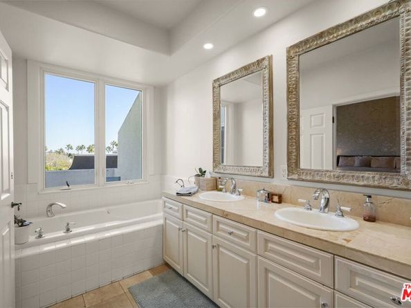6435 Zumirez Drive 11, Malibu CA 90265