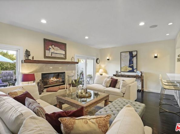 6435 Zumirez Drive 11, Malibu CA 90265